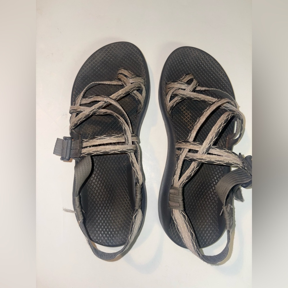 Chaco Women's Sandals Gray Athletic Strap / Buckle Size 9 W